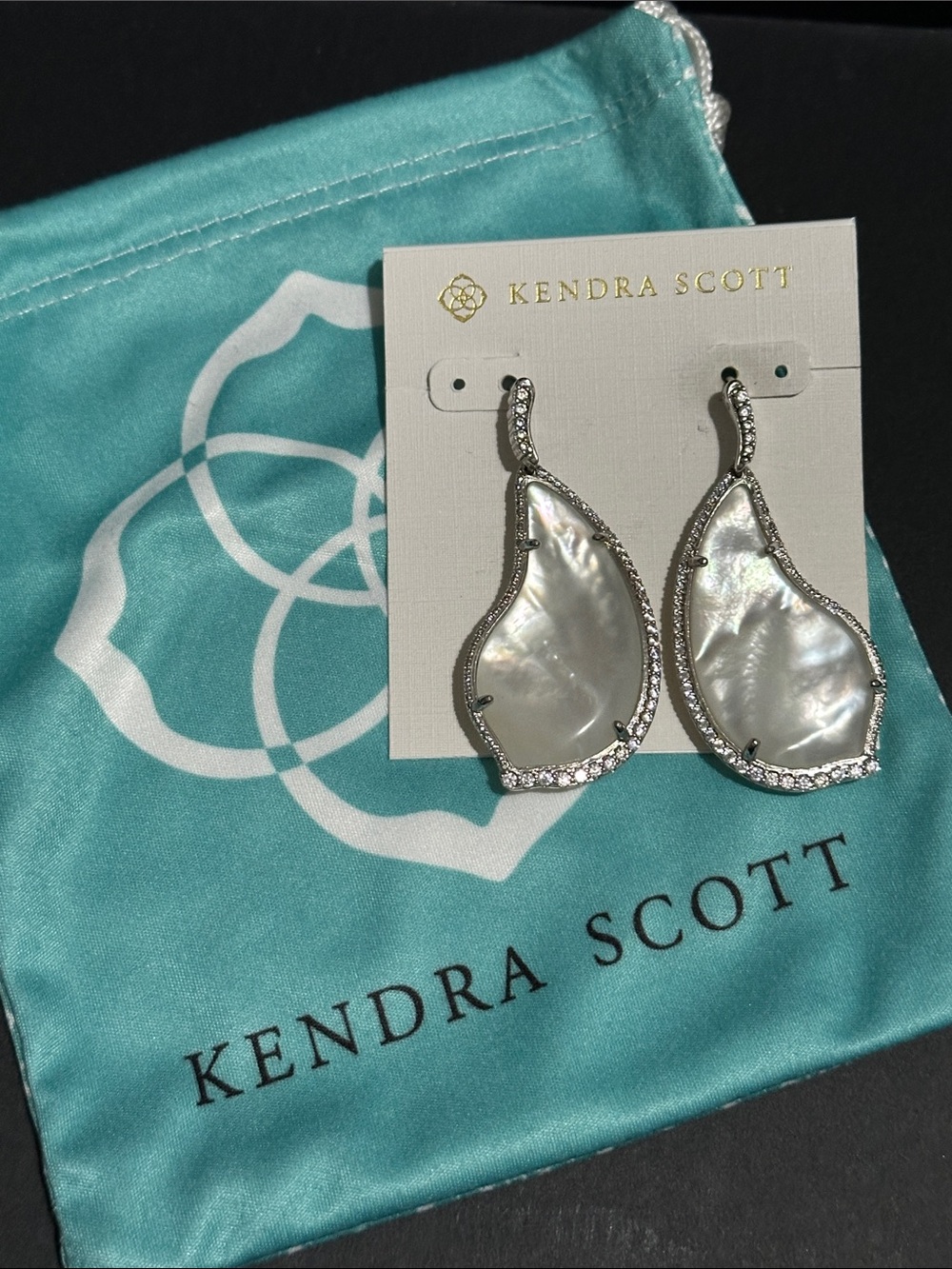 Kendra Scott Mother-of-Pearl Tinley Drop Earrings